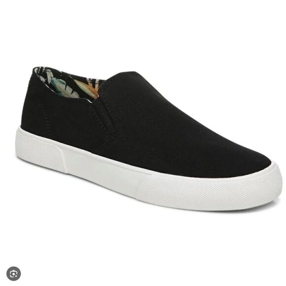 NWOB Vionic Groove Slip On Sneaker - Picture 1 of 11